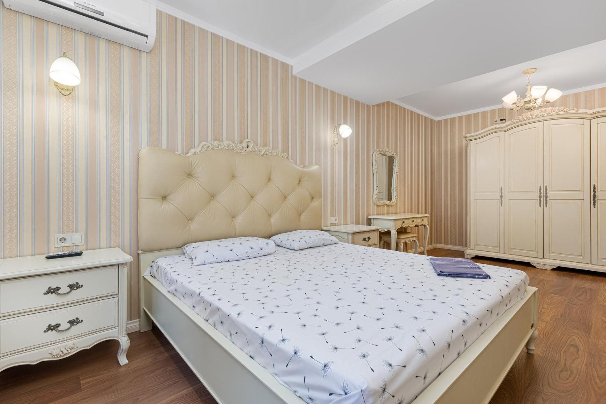 Deribasivska 10 Luxury Apartment 敖德萨 外观 照片